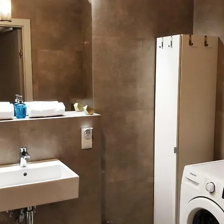 Garden By Jewish Quarter *